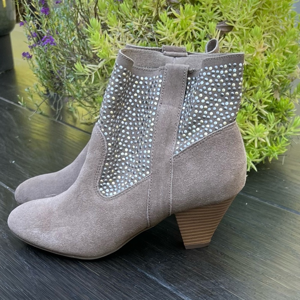 American Eagle studded ankle boots